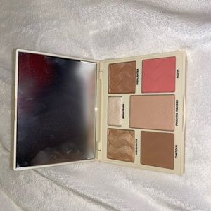 SOLD ❤️ Cover FX Perfecting Face palette